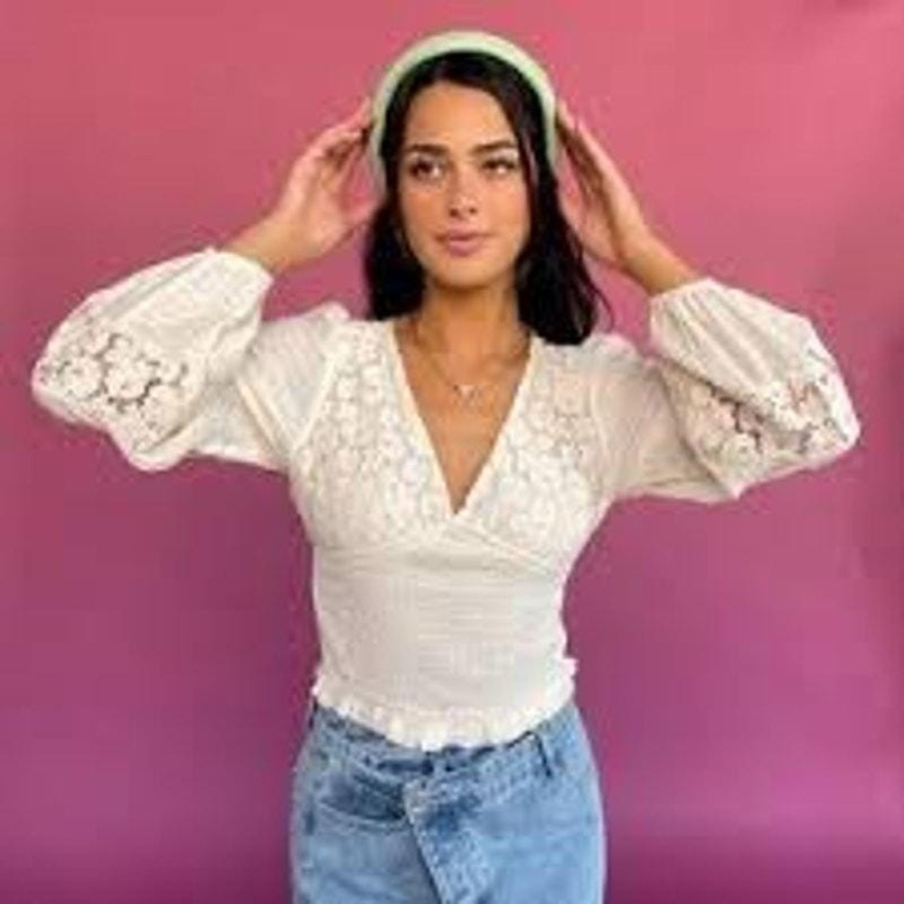 Altard State Cream Lace Smocked Crop Top Long Sleeve V-Neck Boho Medium - Picture 3 of 7